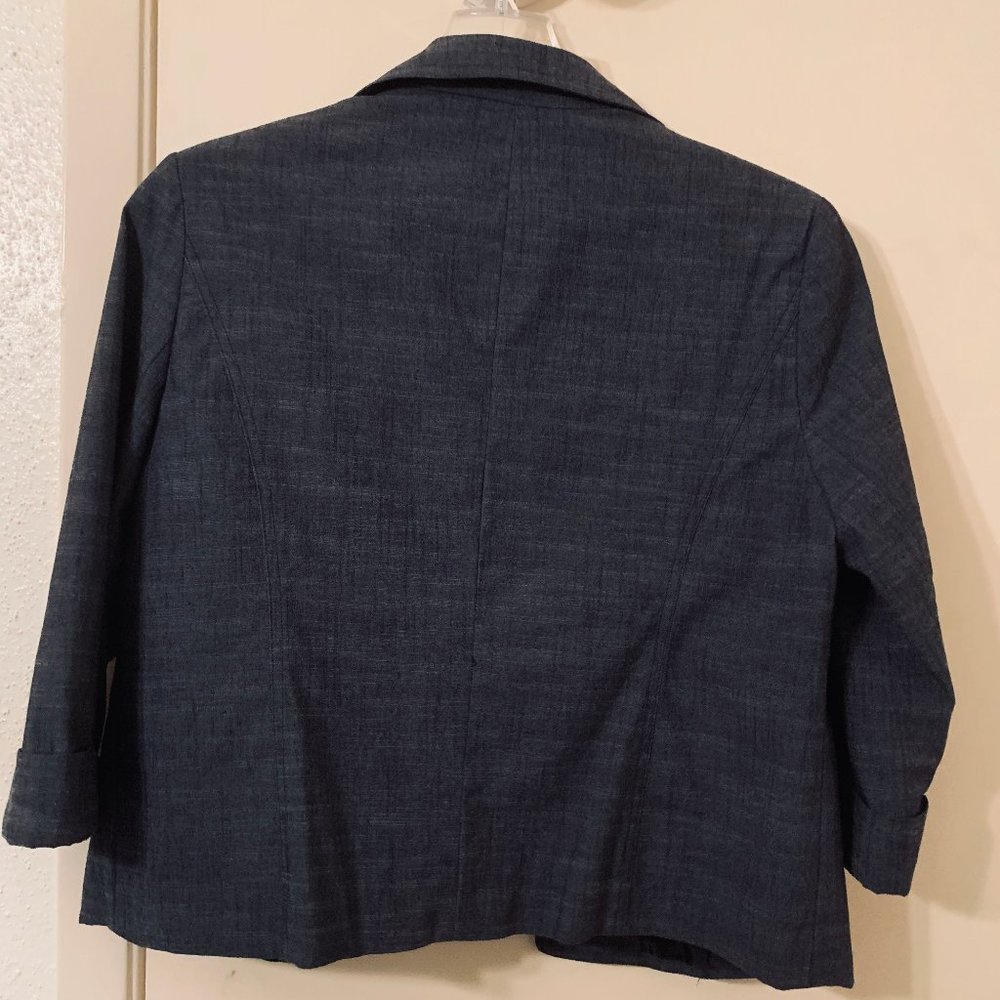 Blazer - Picture 2 of 3